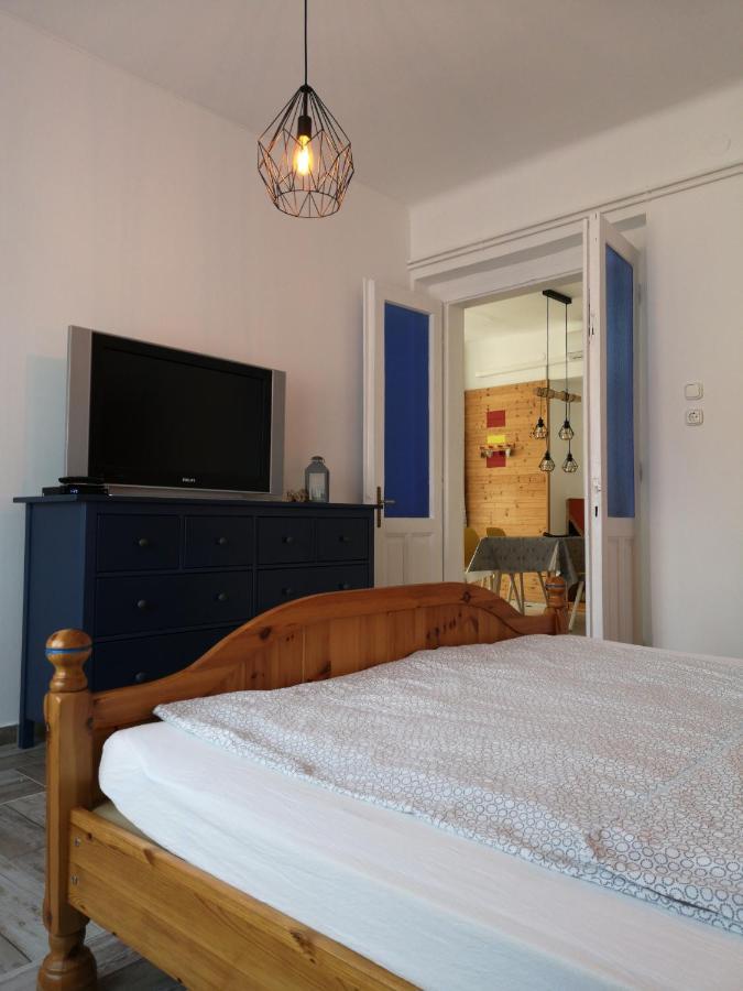Gyoengyszem Vendeghaz Hotell Eger Exteriör bild